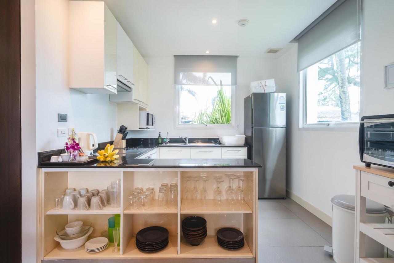 Karon Sea View Beach Apartment Extérieur photo