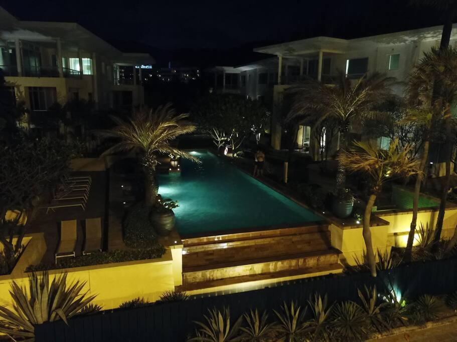 Karon Sea View Beach Apartment Extérieur photo