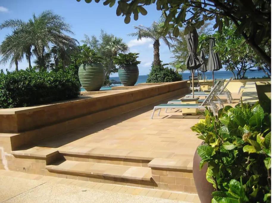 Karon Sea View Beach Apartment Extérieur photo