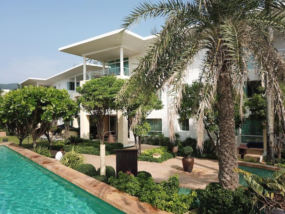 Karon Sea View Beach Apartment Extérieur photo