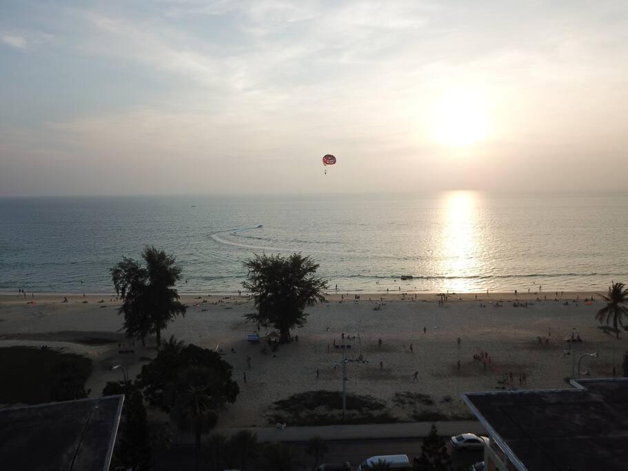 Karon Sea View Beach Apartment Extérieur photo